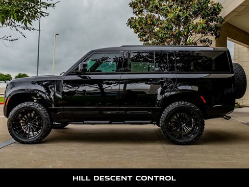 Used 2025 Land Rover Defender 130 V8 image 6