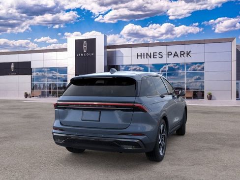 New 2026 Lincoln Nautilus Premier w/ Equipment Group 102A AWD/4WD image 8