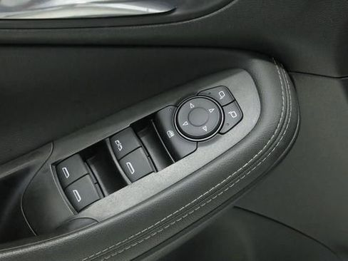 Used 2024 Buick Encore GX Preferred FWD image 33