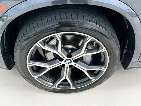 Used 2022 BMW X5 sDrive40i w/ M Sport Package RWD image 34