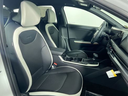 New 2026 Kia K4 GT-Line Turbo image 32