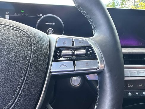 Used 2024 Kia Telluride SX Prestige w/ Towing Package AWD/4WD image 26