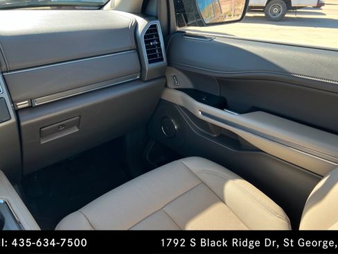 Used 2020 Ford Expedition XLT w/ Equipment Group 202A image 10