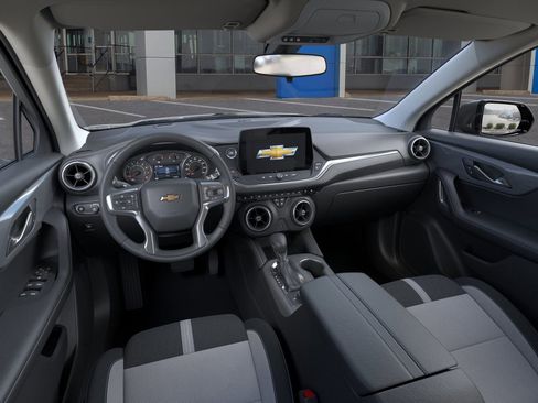 New 2025 Chevrolet Blazer LT image 15