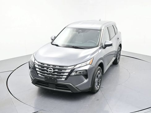 Used 2024 Nissan Rogue SV AWD/4WD image 18