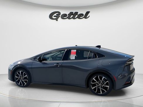 New 2026 Toyota Prius Plug-In Hybrid FWD image 15