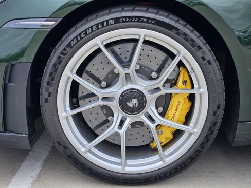 Used 2026 Porsche 911 GT3 RWD image 14