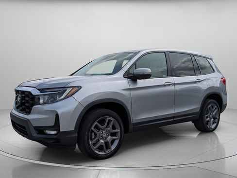 Used 2023 Honda Passport EX-L image 2