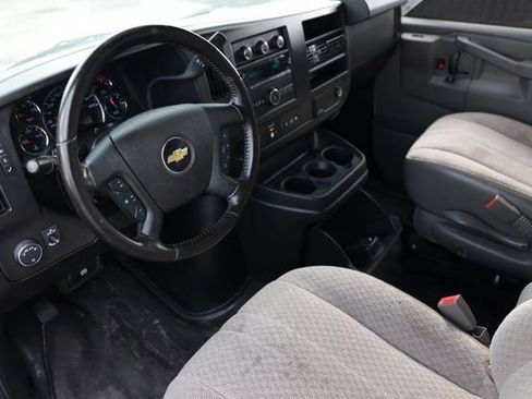 Used 2021 Chevrolet Express 2500 w/ Driver Convenience Package RWD image 6