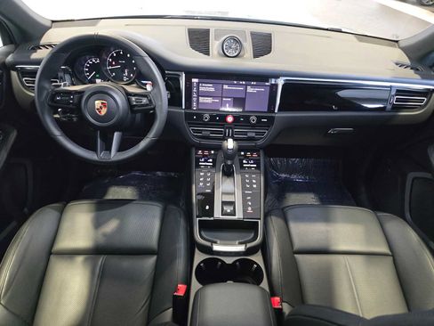 Used 2025 Porsche Macan AWD/4WD image 20