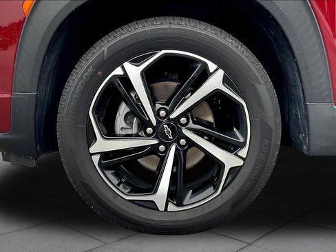 Used 2023 Chevrolet TrailBlazer RS w/ Convenience Package AWD/4WD image 21