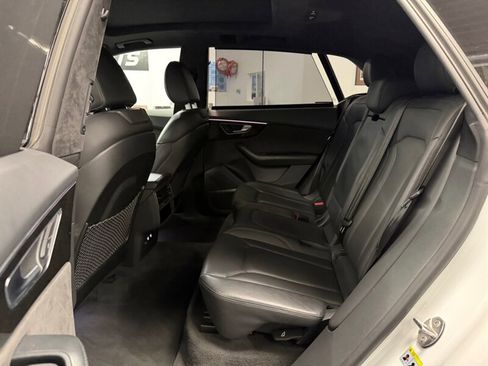 Used 2019 Audi Q8 Prestige w/ Luxury Package image 52
