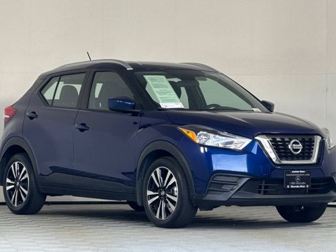 Used 2018 Nissan Kicks SV FWD image 7