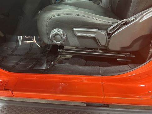 Used 2019 Jeep Wrangler Unlimited Sport S image 19