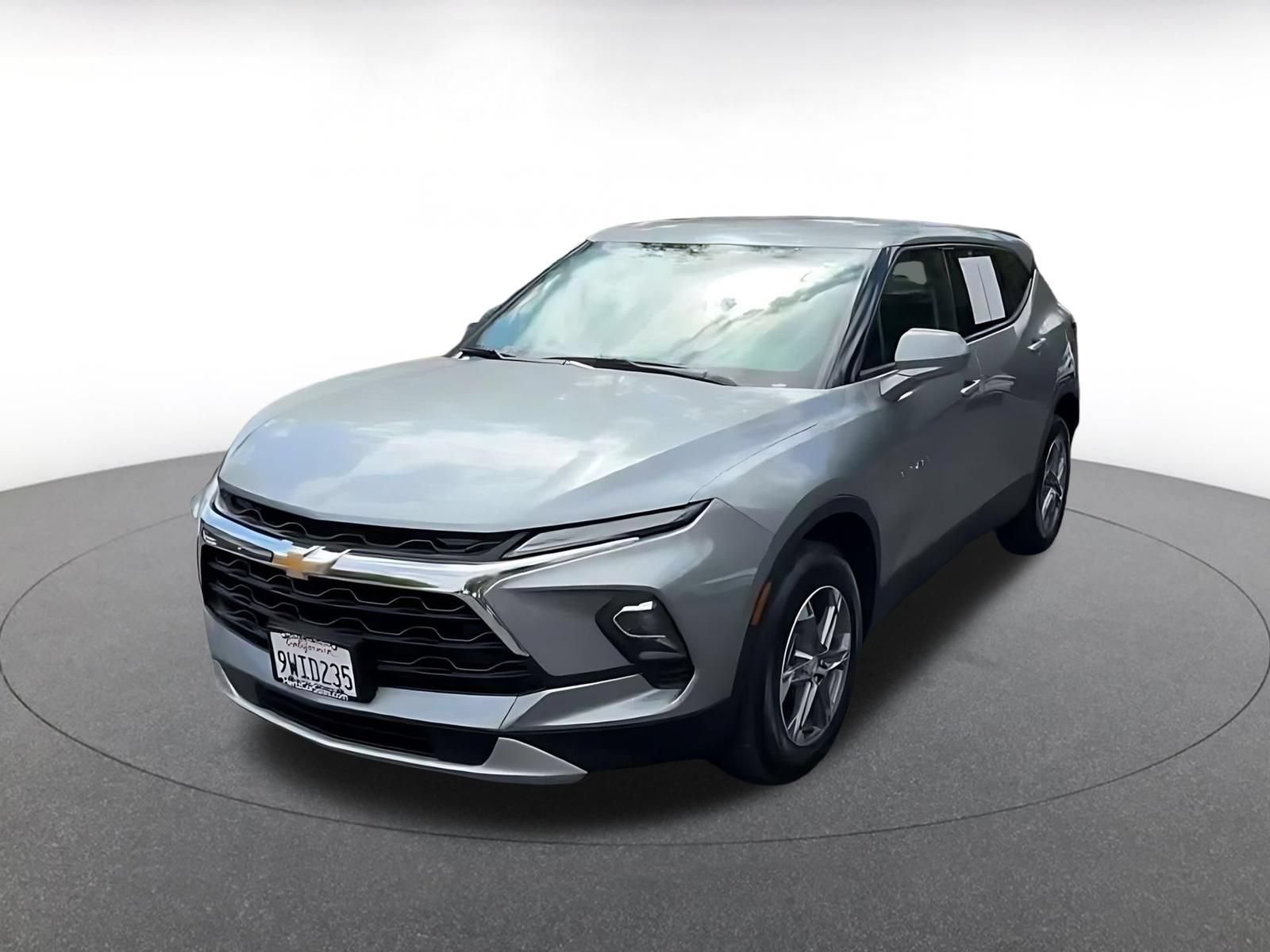 Used 2026 Chevrolet Blazer LT FWD image 6