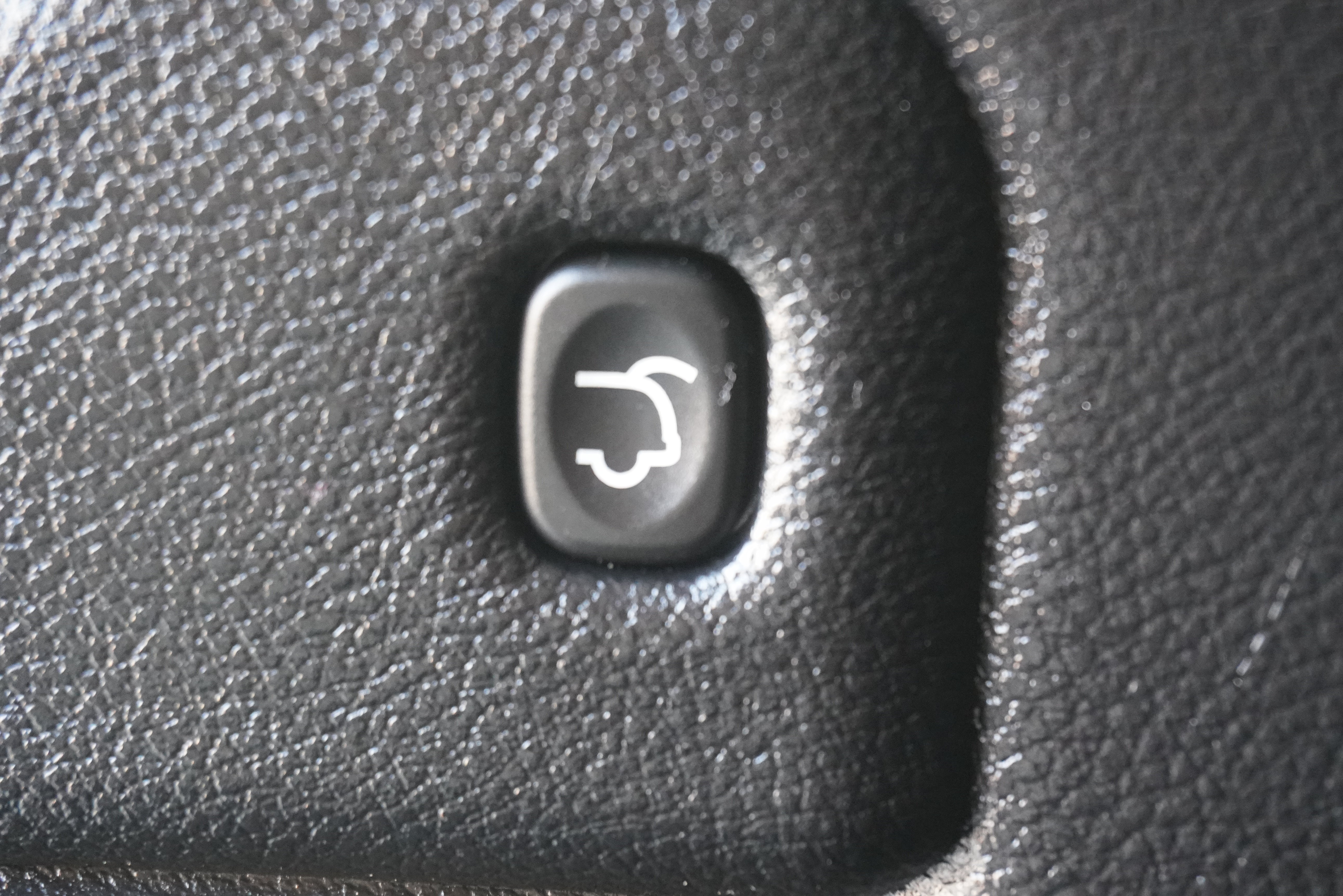 Used 2022 Jeep Grand Cherokee Laredo X RWD image 29