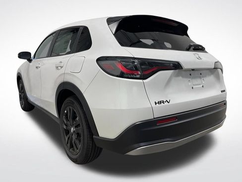 Used 2026 Honda HR-V Sport image 3
