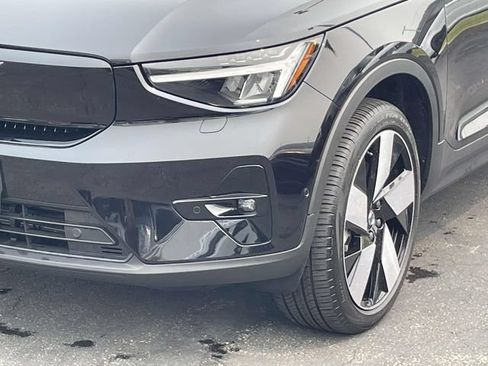 Used 2023 Volvo XC40 Recharge Plus AWD/4WD image 8