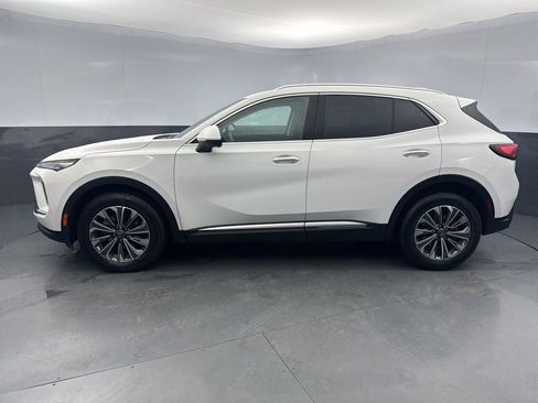 Used 2024 Buick Envision Preferred image 3