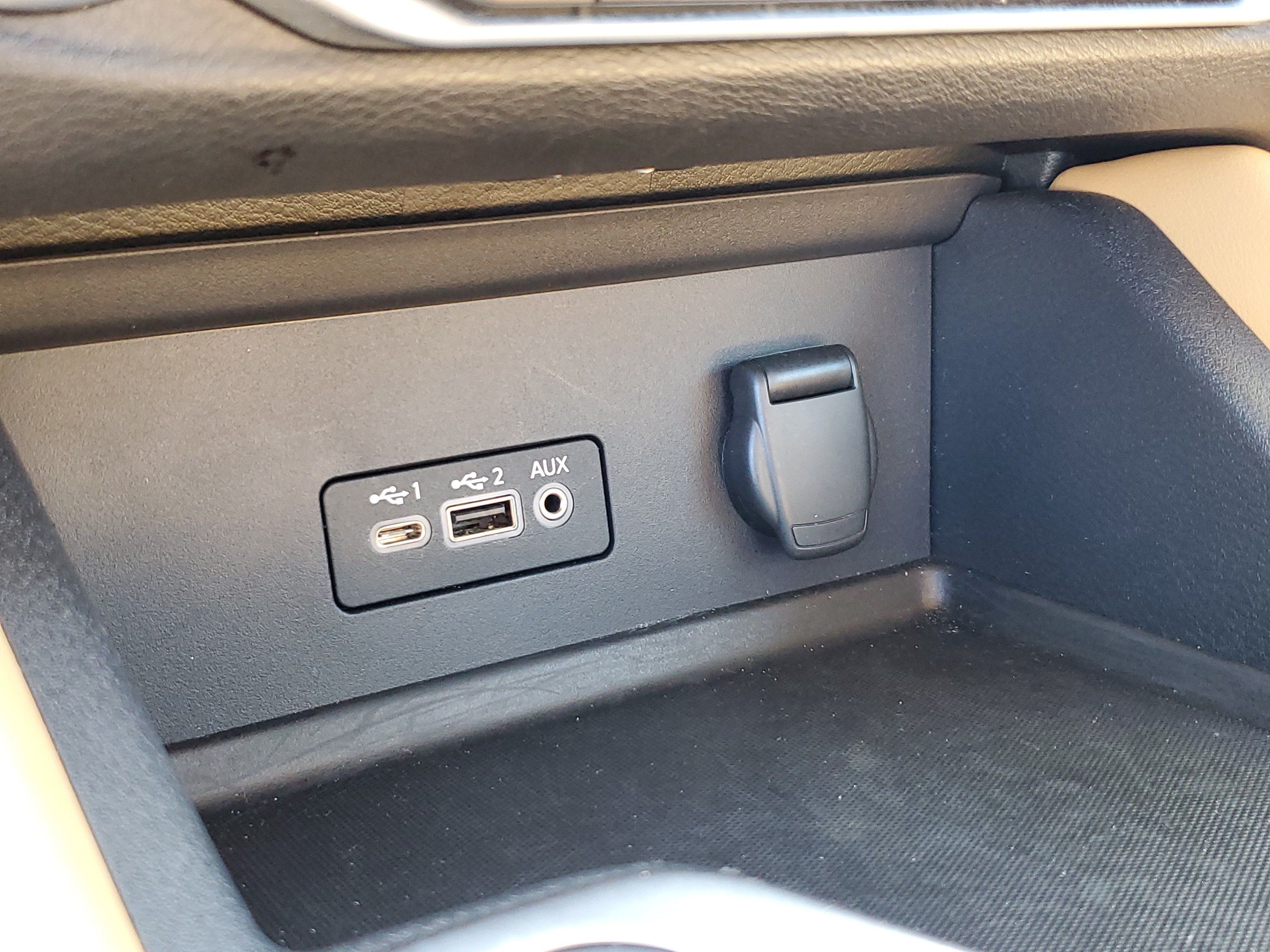 Used 2023 Nissan Sentra SV w/ SV Premium Package FWD image 18