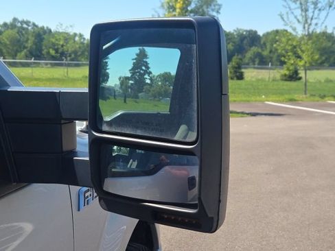 Used 2011 Ford F150 XLT RWD image 6