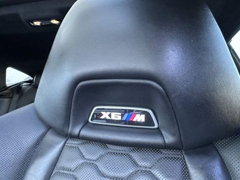 Used 2022 BMW X6 M Base w/ Executive Package image 20