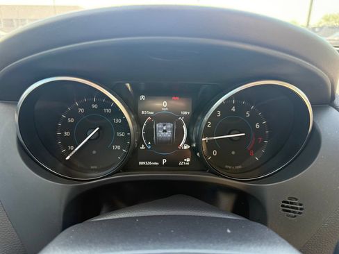 Used 2018 Jaguar F-PACE Prestige AWD/4WD image 16
