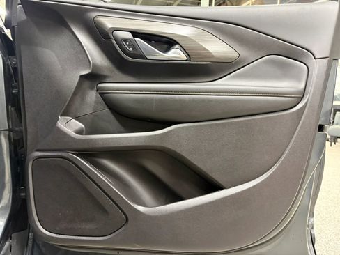 Used 2018 GMC Terrain SLT image 29