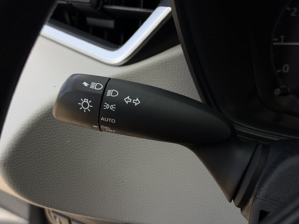 Used 2024 Toyota Corolla LE FWD image 21