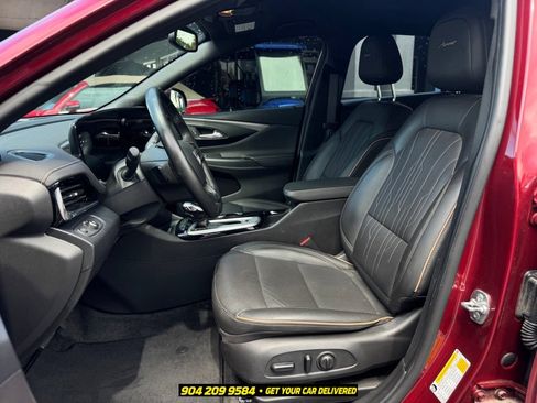 Used 2025 Buick Envista Preferred FWD image 19