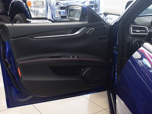 Used 2016 Maserati Ghibli S RWD image 47