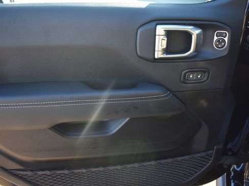 Used 2023 Jeep Gladiator Rubicon w/ LED Lighting Group image 15