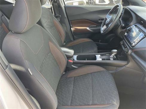 Used 2021 Nissan Kicks SR w/ Exterior Package image 26