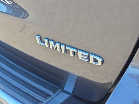 Used 2017 Jeep Grand Cherokee Limited w/ Trailer Tow Group IV image 6