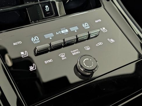 New 2026 Porsche Panamera RWD image 34