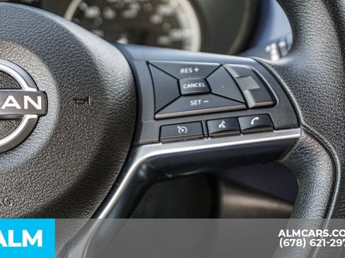Used 2024 Nissan Versa SV FWD image 29