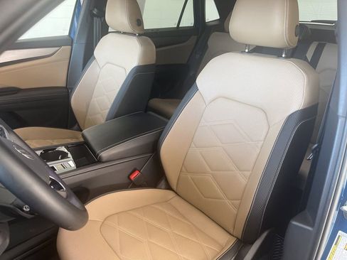 New 2025 Volkswagen Atlas Cross Sport SE image 40