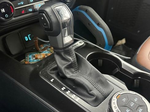 Used 2023 Ford Bronco Outer Banks w/ Sasquatch Package AWD/4WD image 27