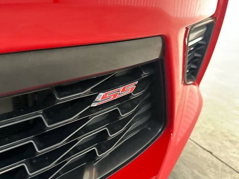 Used 2017 Chevrolet Camaro SS image 8