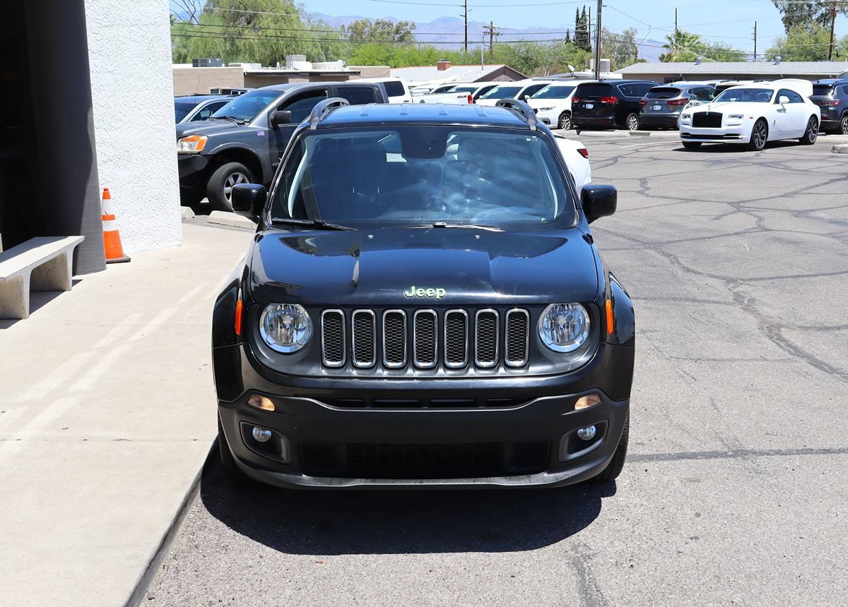 Used 2018 Jeep Renegade Latitude FWD image 16