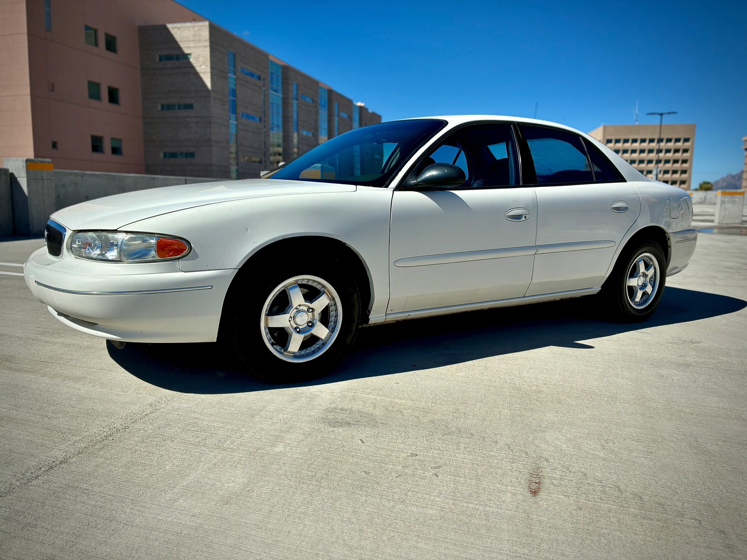 Used 2003 Buick Century Custom FWD image 4