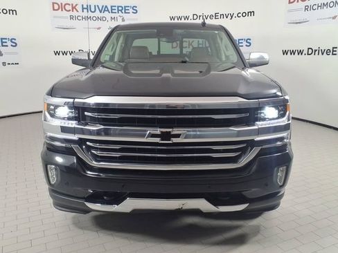Used 2016 Chevrolet Silverado 1500 High Country w/ High Country Premium Package AWD/4WD image 2