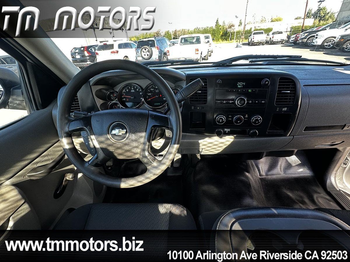 Used 2012 Chevrolet Silverado 2500 W/T RWD image 8
