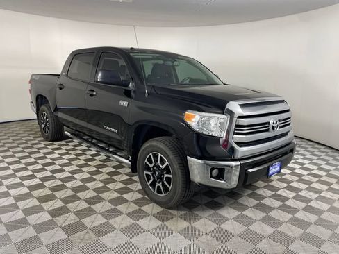 Used 2016 Toyota Tundra SR5 w/ TRD Off Road Package AWD/4WD image 24