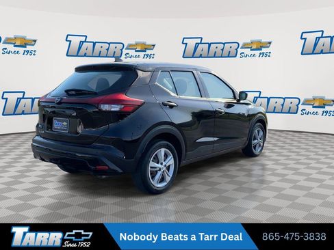 Used 2022 Nissan Kicks S FWD image 8