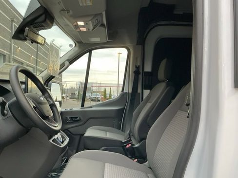 New 2026 Ford Transit 250 148 Medium Roof image 15