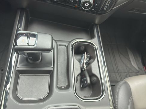 Used 2024 Chevrolet Silverado 1500 ZR2 w/ Technology Package AWD/4WD image 40