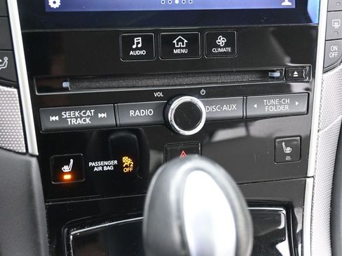 Used 2015 INFINITI Q50 Premium w/ Navigation Package image 12