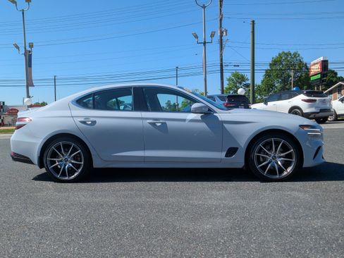 Used 2023 Genesis G70 2.0T AWD/4WD image 10