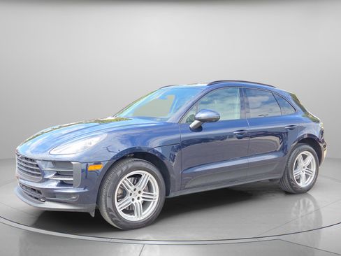 Used 2020 Porsche Macan Base image 2